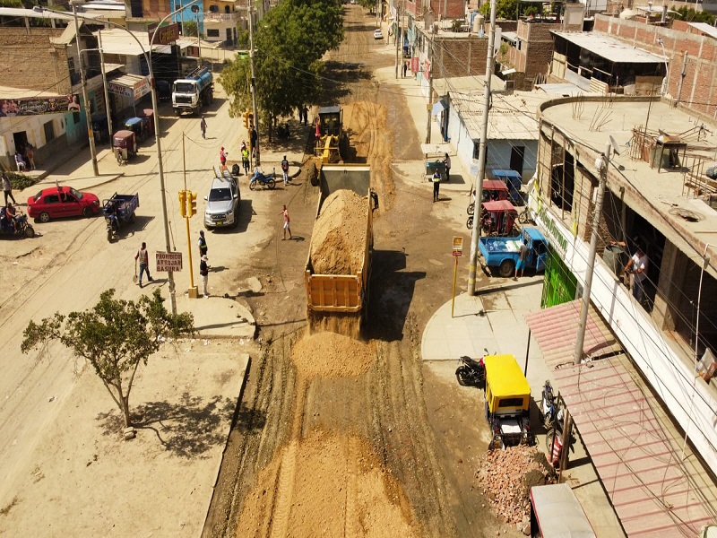 Municipalidad realiza trabajos de mantenimiento de la Av. Buenos Aires