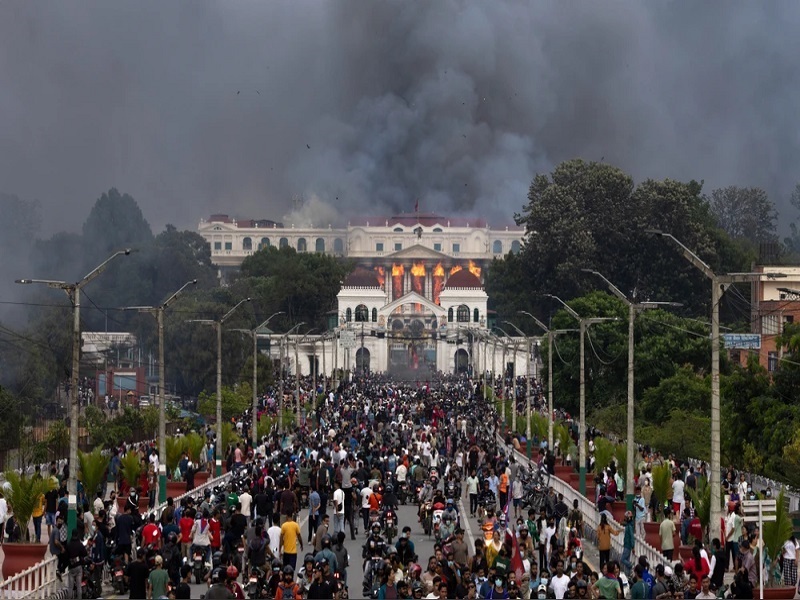 "Lo ha perdido todo": familia de peruana en Nepal pide apoyo para evacuarla ante manifestaciones