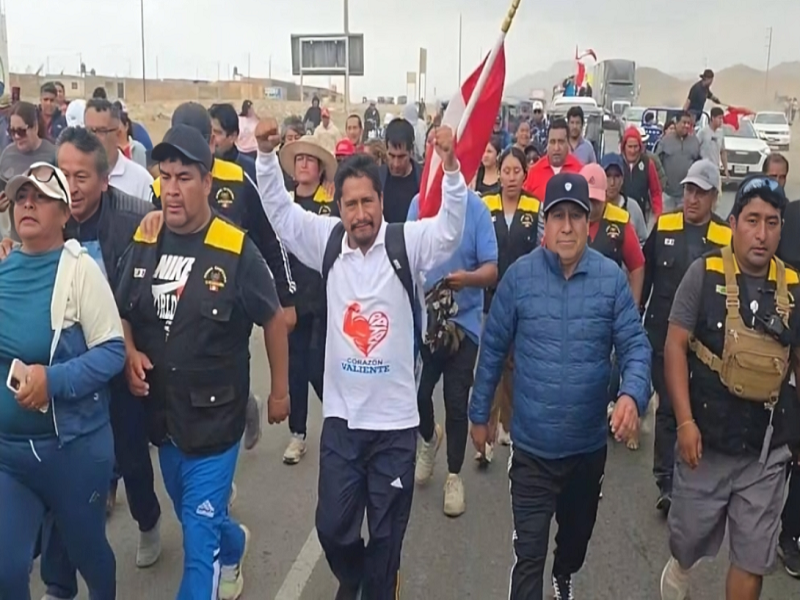 Tras caminar 48 días, alcalde de Pataz llegó al Centro de Lima