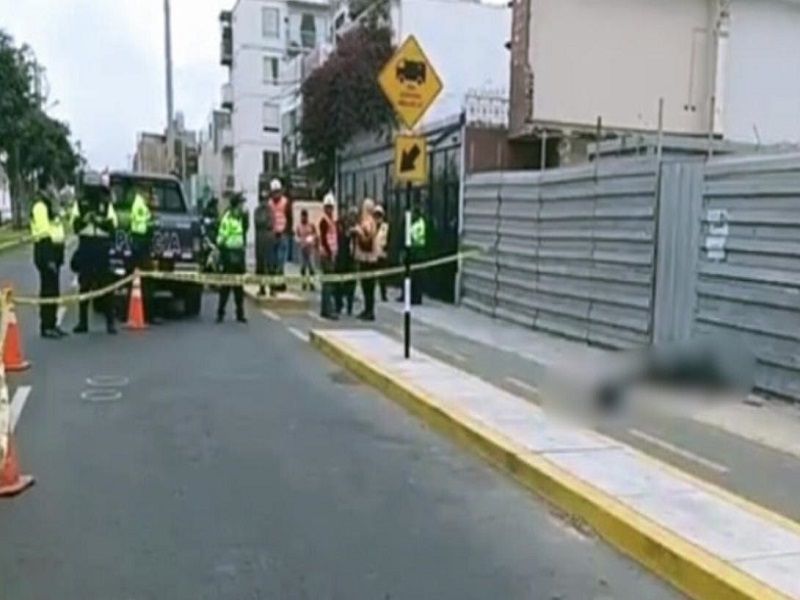 ¡FRENTE A UN NIDO Y A PLENA LUZ DEL DÍA! Sicarios asesinan de cinco balazos a joven padre de familia