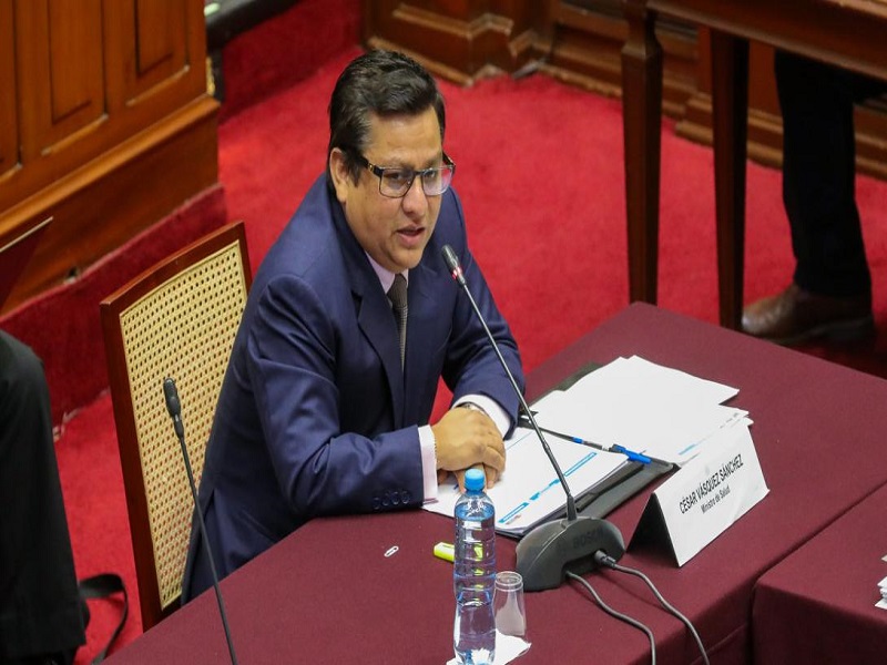 Comisión de Salud cita al ministro César Vásquez para que responda por muertes ocasionadas por suero mortal de Medifarma