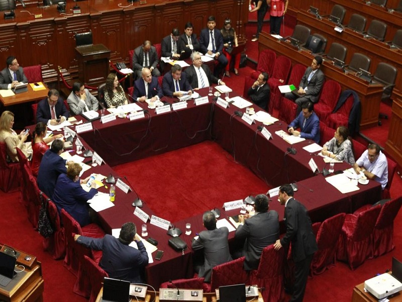 Irresponsables! Congresistas presentan proyecto de ley que busca ampliar el Reinfo hasta el 31 de diciembre de 2026