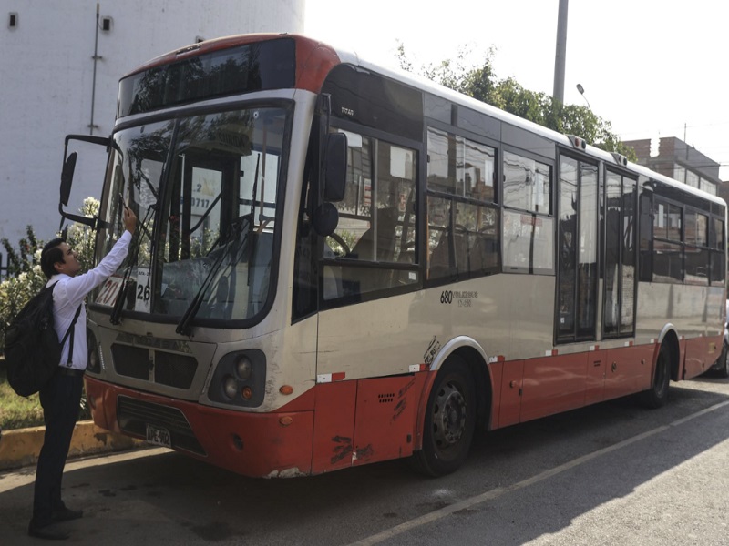Chofer se salvó de morir. Corredor Rojo: bus con pasajeros es baleado por presuntos extorsionadores esta mañana
