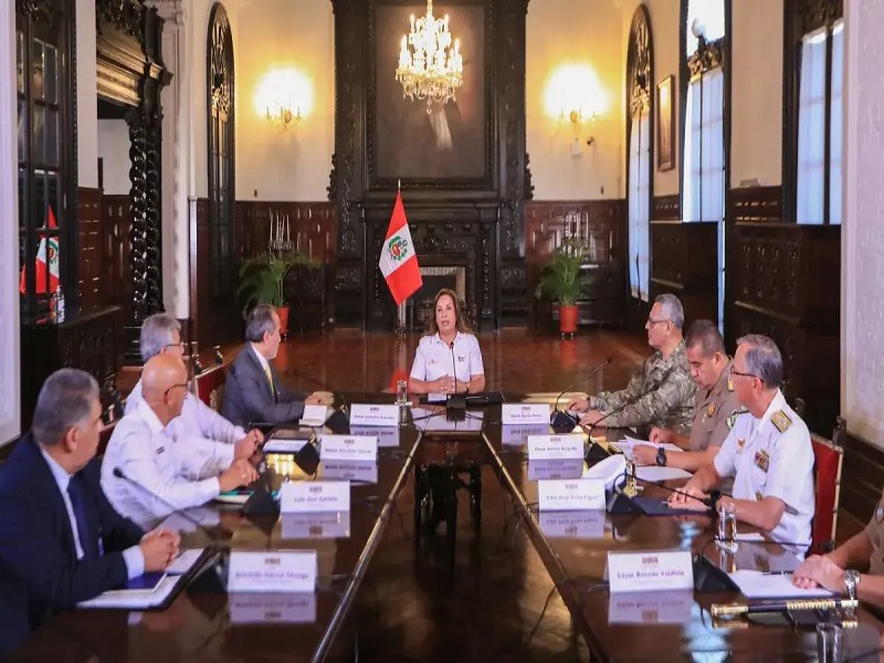 Dina Boluarte: "Prefiero que los delincuentes estén hacinados en las prisiones que en las calles"