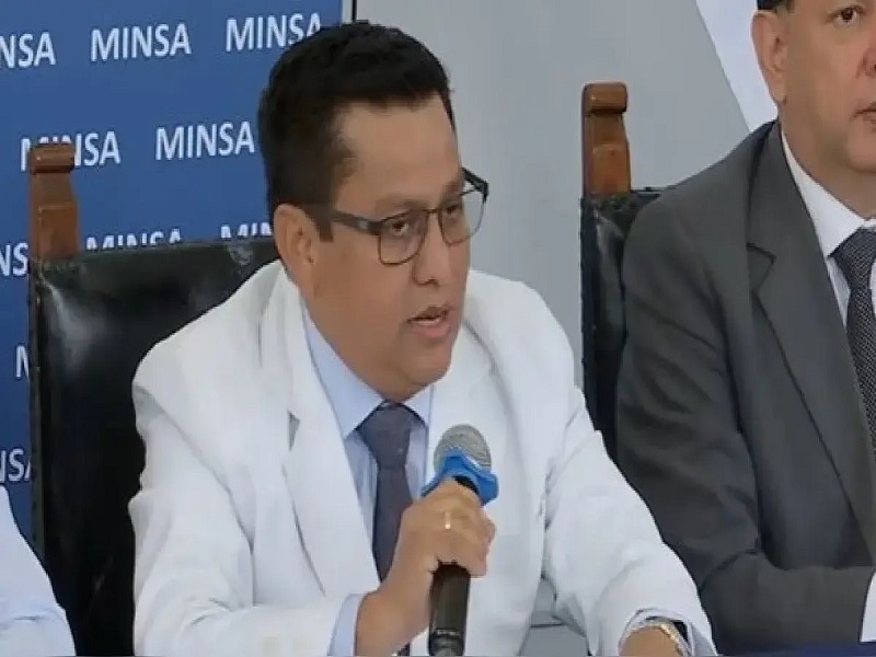 Minsa anuncia denuncia penal a laboratorio que produjo suero fisiológico observado