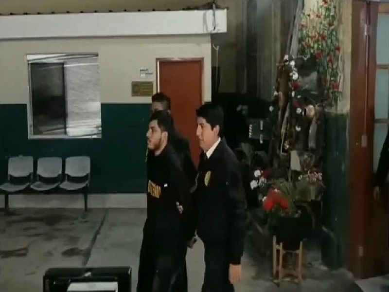 La Policía Nacional capturó a dos jóvenes presuntamente involucrados en ataques contra transportistas en el Cercado de Lima