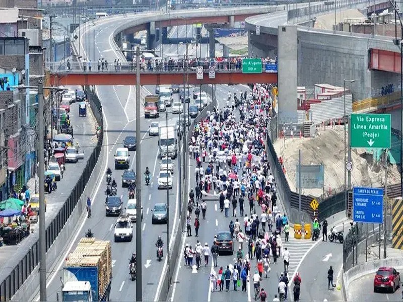 Paro de transportistas para este 24 y 25 de julio es impulsado por el sector “ilegal e informal”, señala gerente general de Allinbus