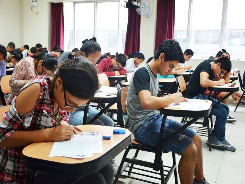 Perú Libre pretende capturar universidades públicas y privadas, advierten expertos