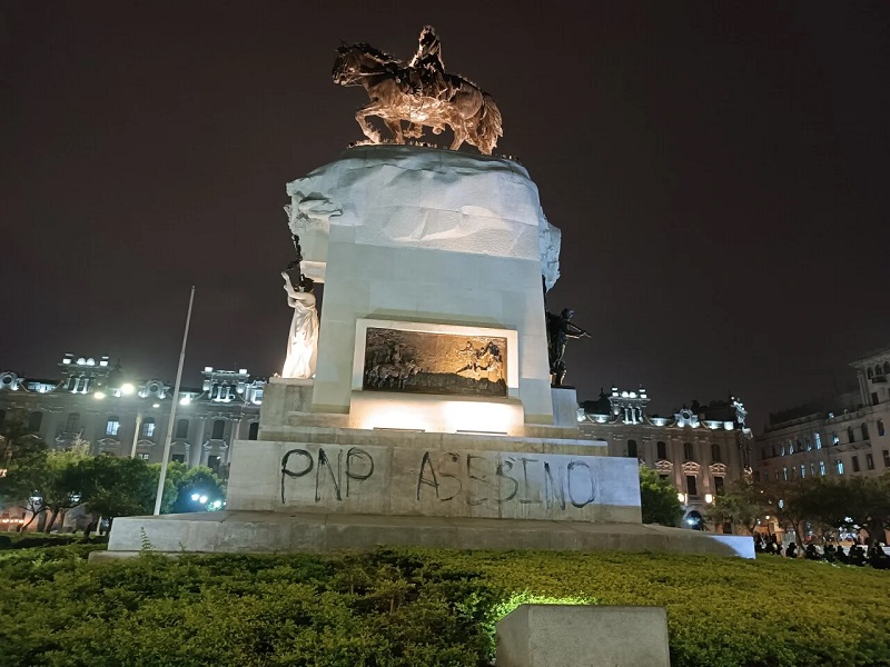 Centro de Lima: así luce la plaza San Martín tras las manifestaciones de este sábado contra la ola de criminalidad 