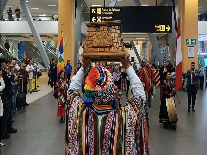 Los restos simbólicos del hijo menor de Túpac Amaru II y Micaela Bastidas llegaron a Lima