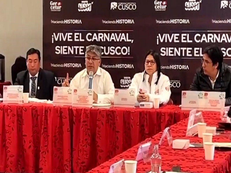 Sin ministros: Gobernador del Cusco se reunió con autoridades por crisis turística en Machu Picchu
