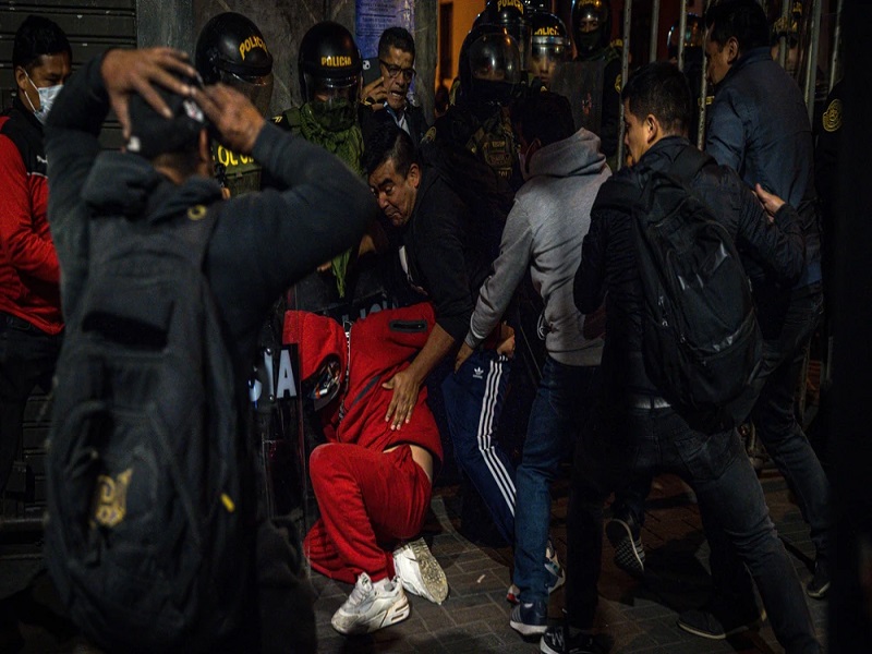 “Un hombre empezó a disparar a diestra y siniestra”: el testimonio de un amigo del joven fallecido tras las protestas