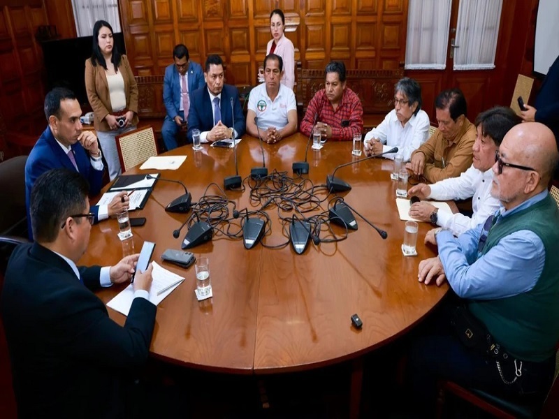 Transportistas llegan a un acuerdo en el Congreso para impulsar proyecto de ley contra extorsiones