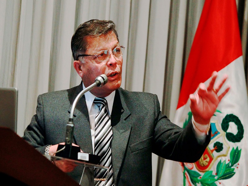 Eduardo Pérez Rocha: “Que renuncien si no capturan a Vladimir Cerrón”