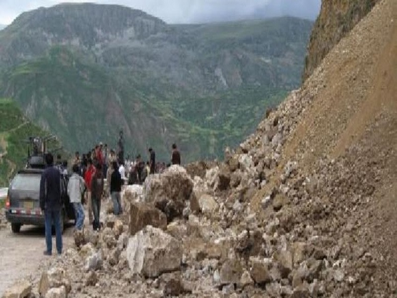 SISMO EN AREQUIPA: 3 heridos y daños en casas. Cancelan alerta de tsunami y se produce nueva réplica